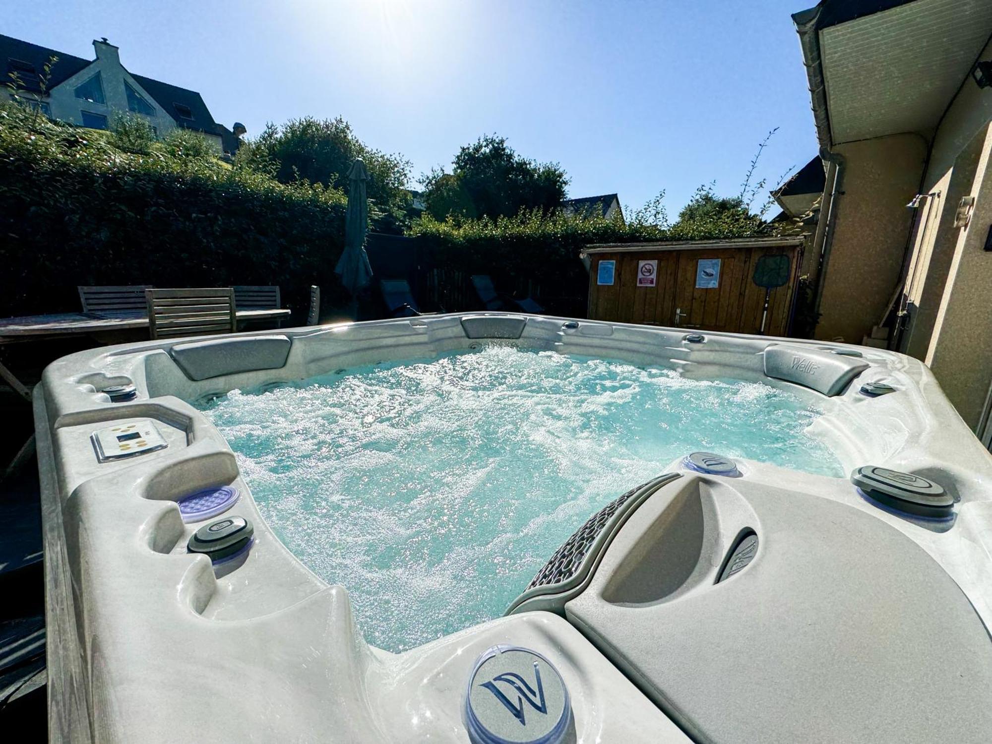 Jacuzzi Professionel Les Pieds Dans L'Eau Plage A 50 M Trévou-Tréguignec Kültér fotó